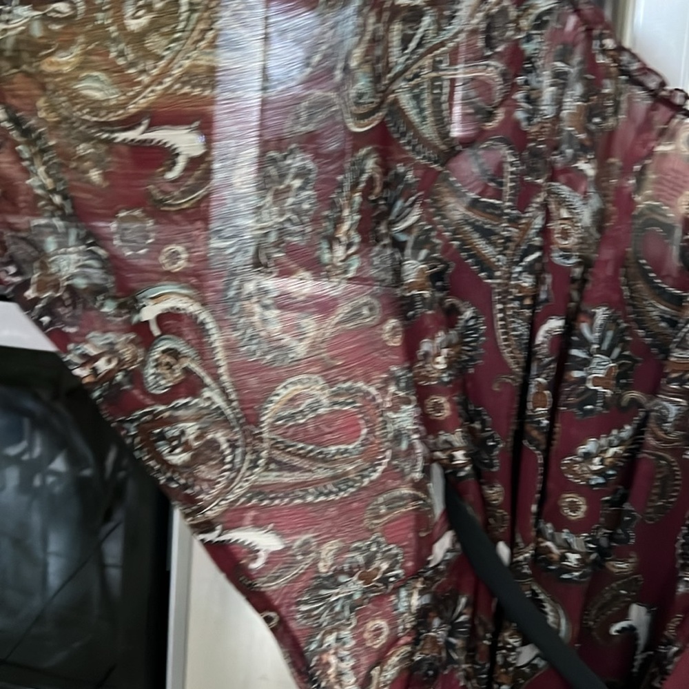 Dress - Picture 8 of 9